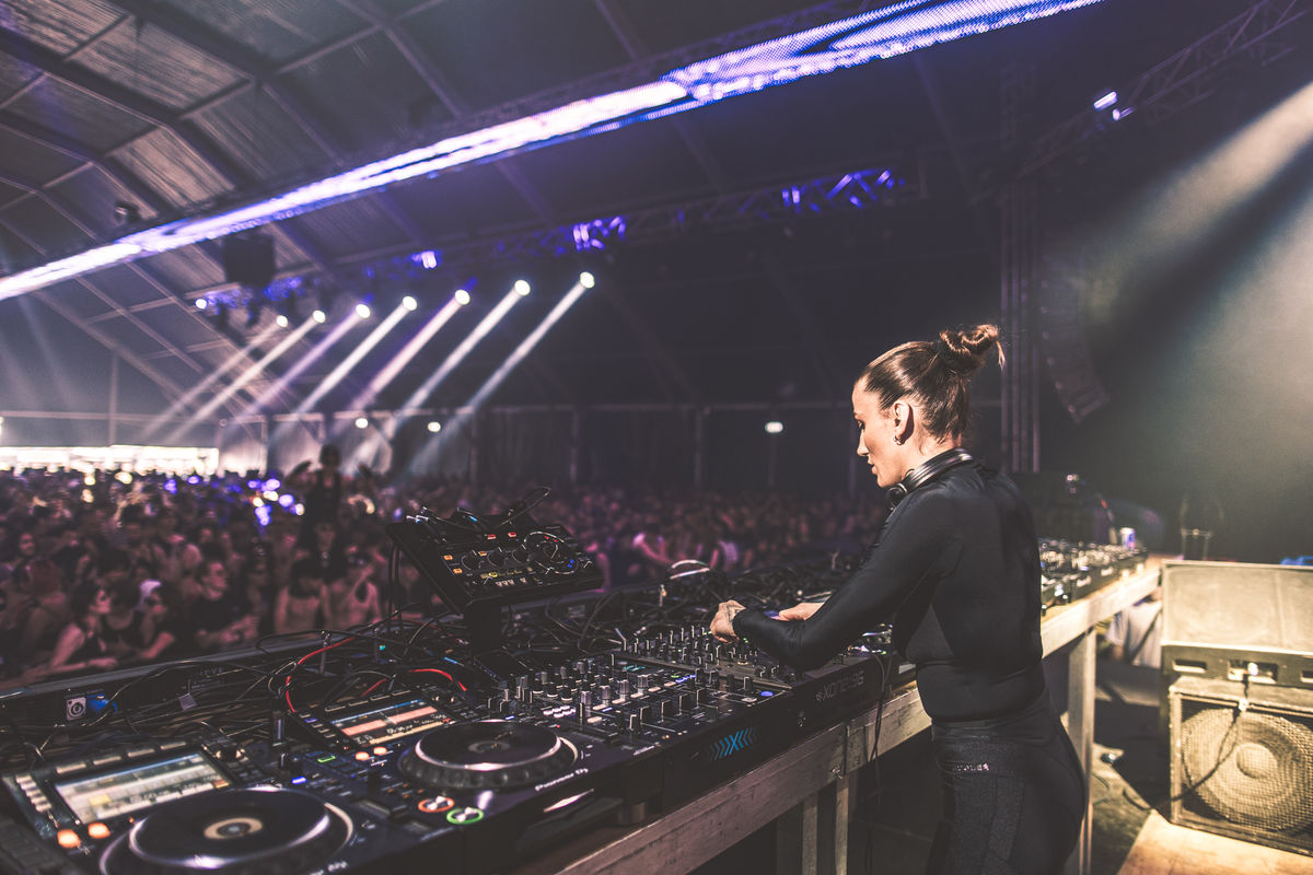 Loading... just a sec